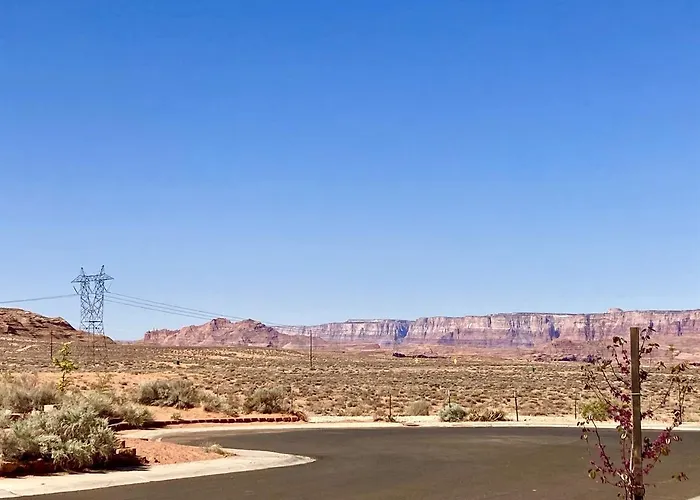Large Family Retreat In Page, Arizona, Perfect For A Weekend Getaway For Large Groups Page